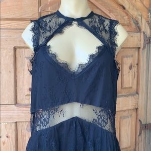 Beautiful Sexy Lace Tobi dress NWT L